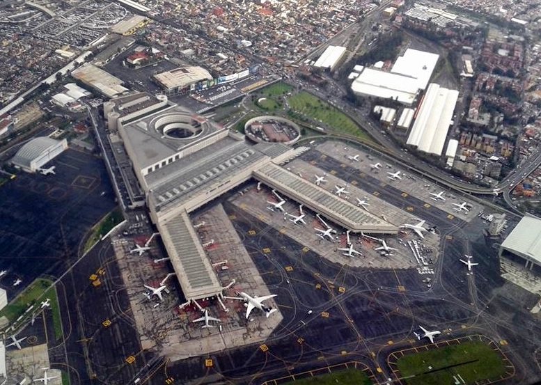 AICM Terminal 2 · Dedo L